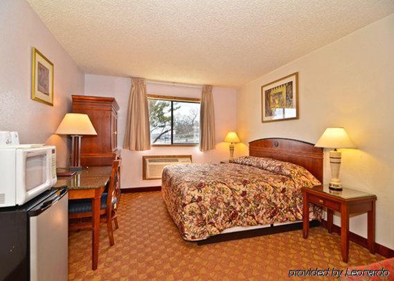 Econo Lodge Inn & Suites Madras Quarto foto